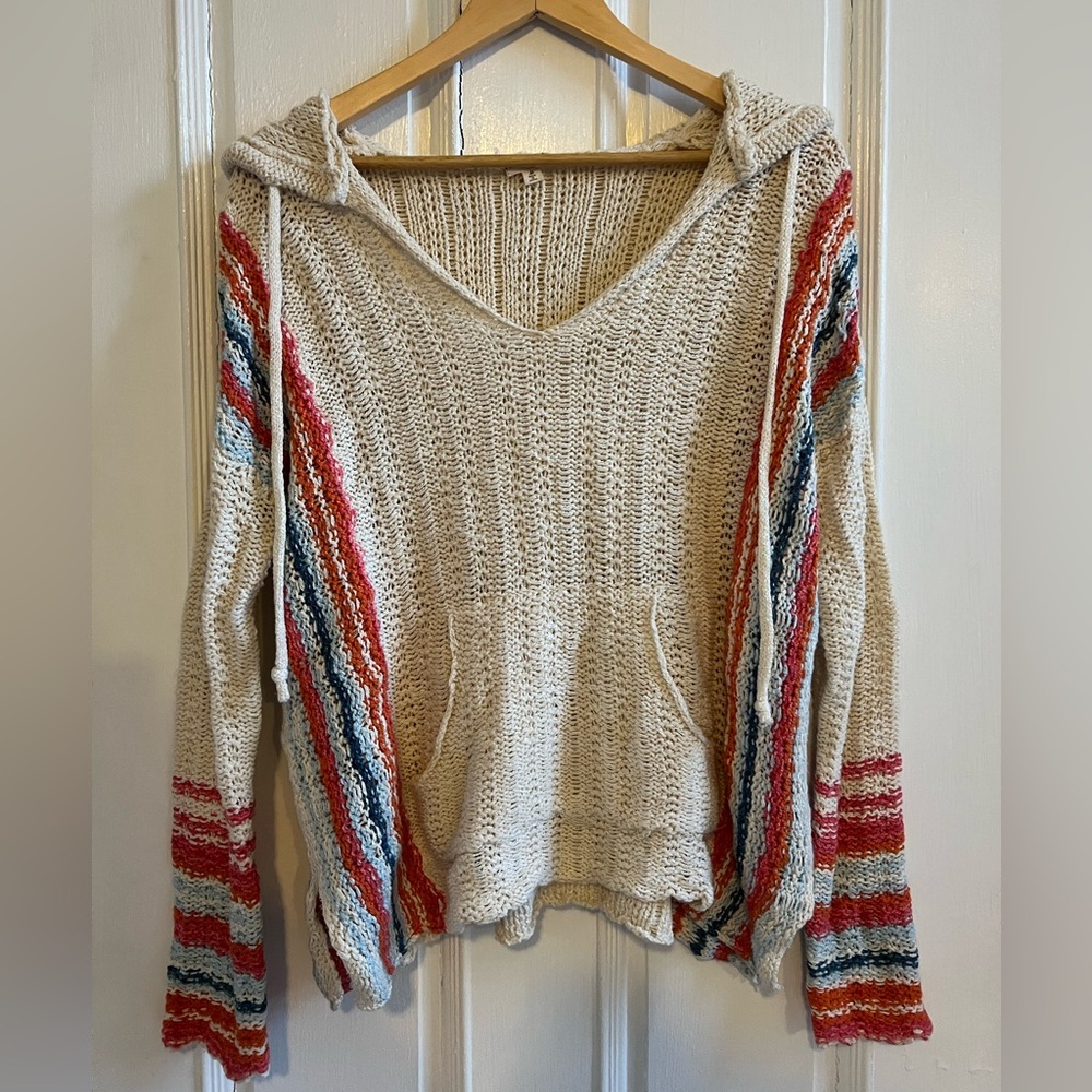 Hem and Thread Knit Hooded Sweater Size Medium